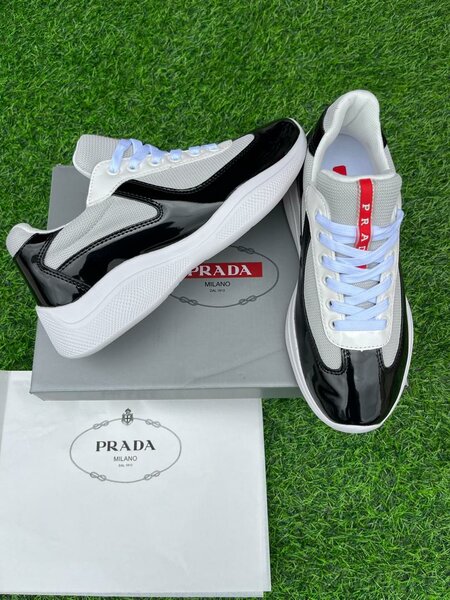 Sneakers Prada Milano