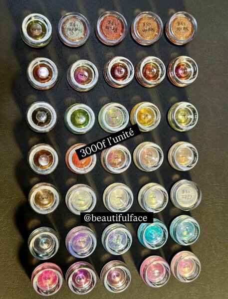 Ombres à paupières chatoyantes