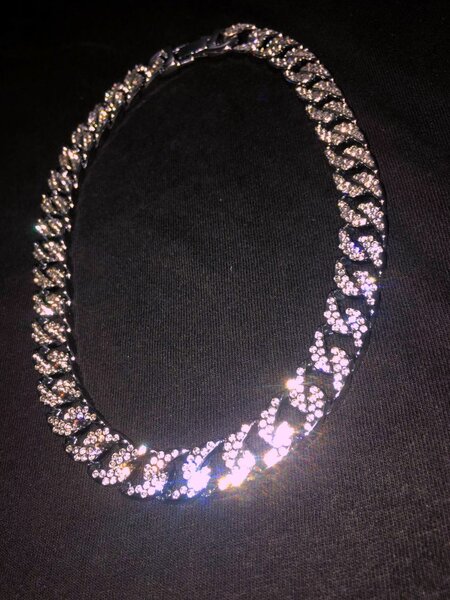 Collier chaîne en strass brillant