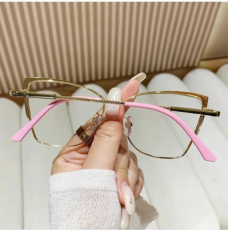 Ladies Triangle with Diamond Glasses