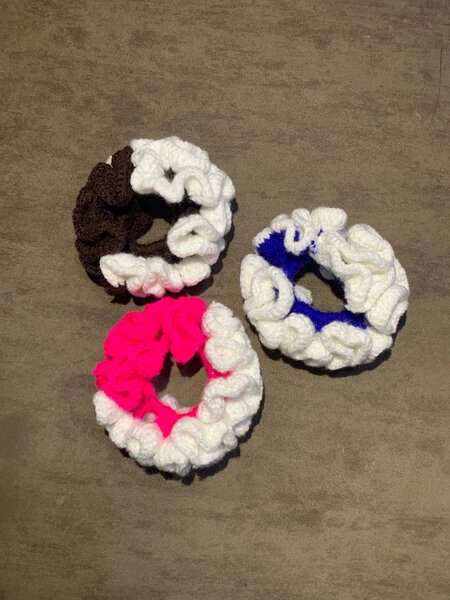 3 Chouchous crochetées colorés