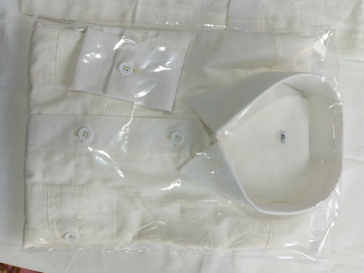 Chemise blanche élégante homme