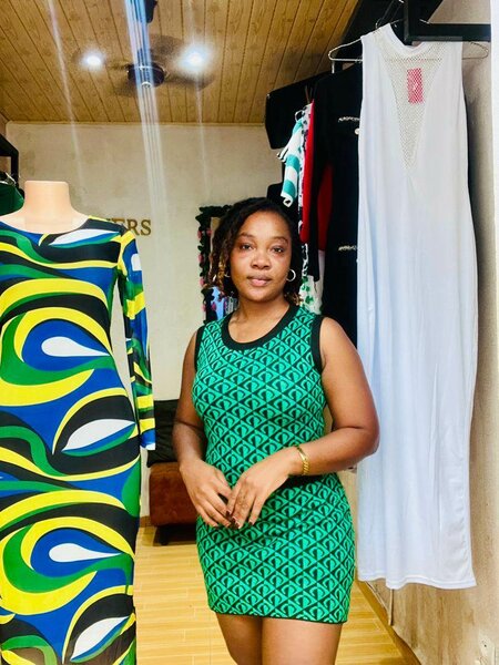 Robe sans manches à motifs verts