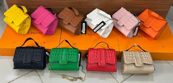 Hand bag's