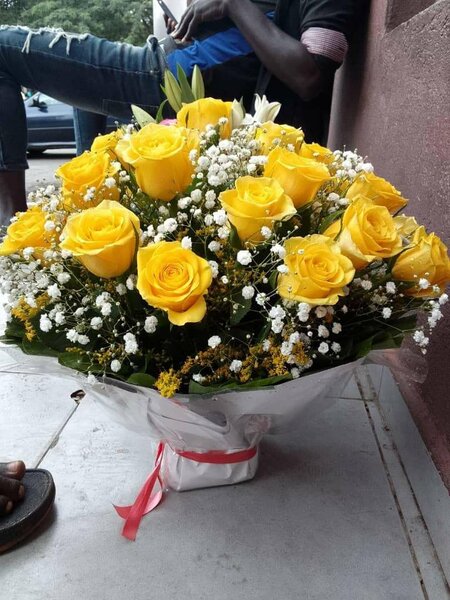 Bouquet de roses jaunes