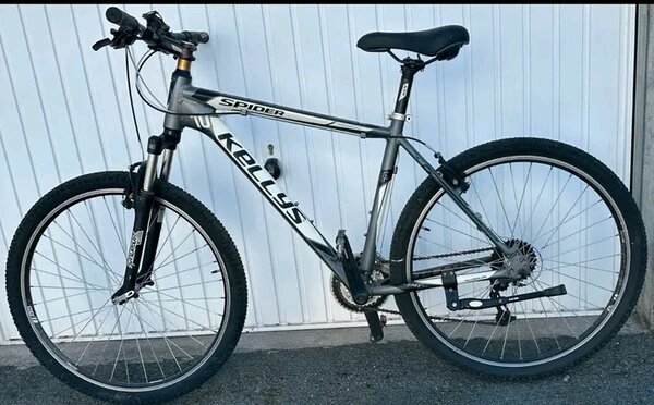 VTT Kellys Spider 12