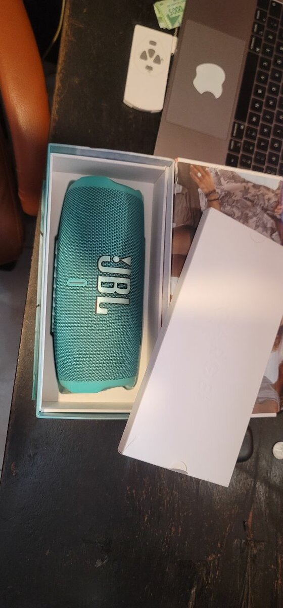 Enceinte Bluetooth JBL Charge5