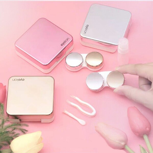 Étui à lentilles élégant