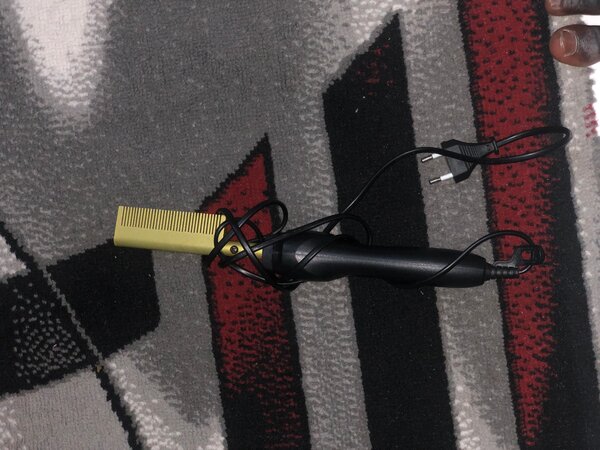 Peigne Chauffant électrique