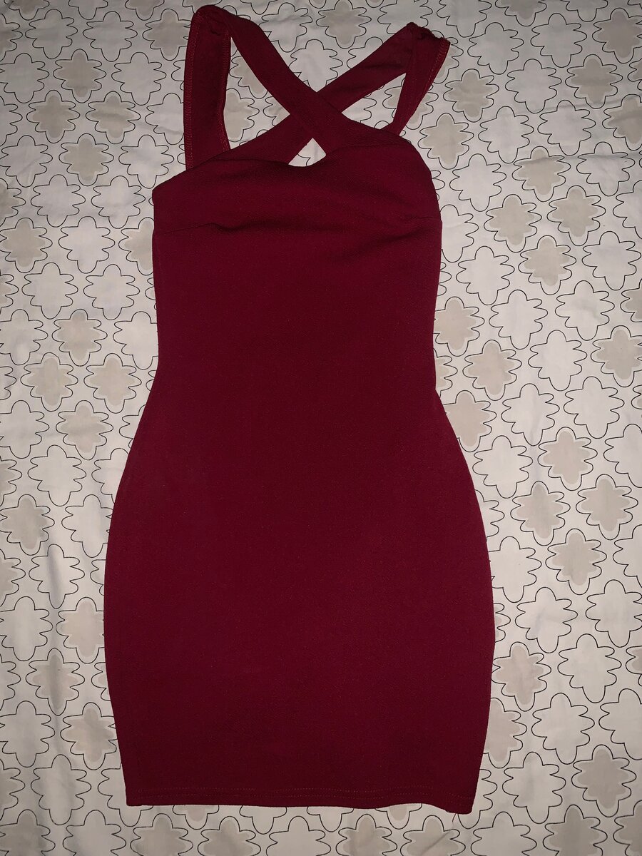 Robe moulante rouge élégante