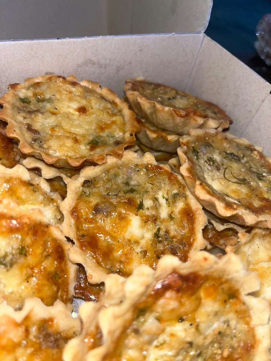 Savoureuse sélection de quiches et empanadas