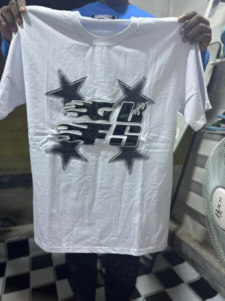 Jeans déchirés tendance