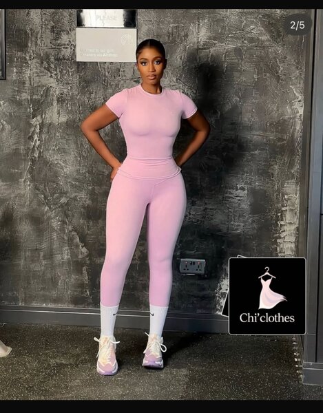 Ensemble de sport femme chic