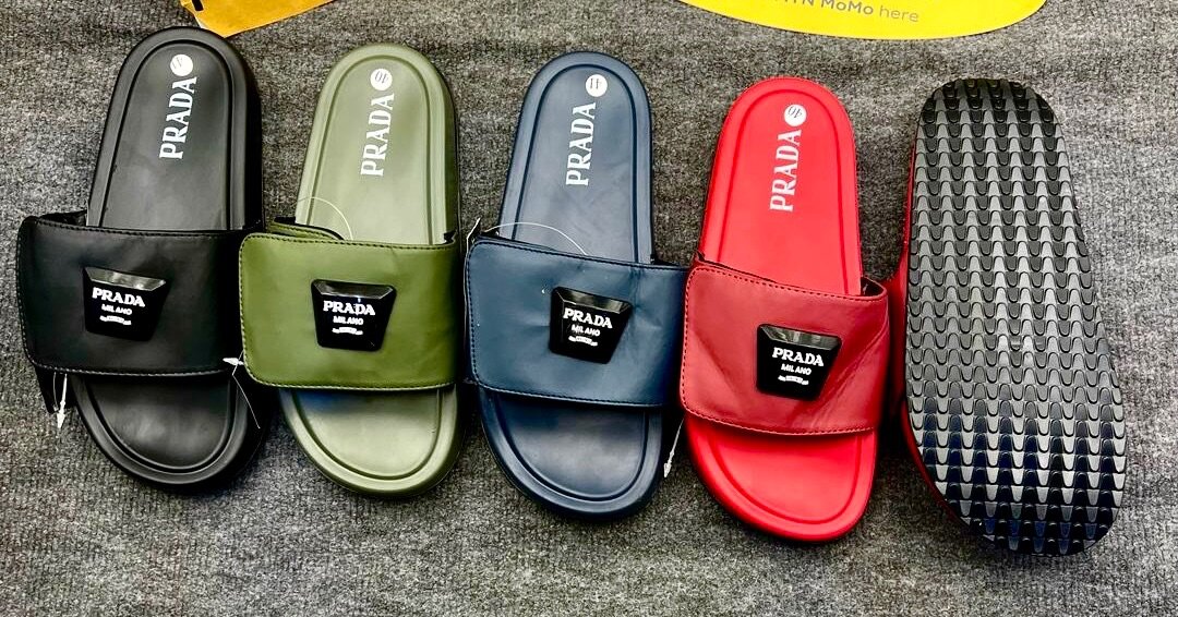 Hyper & Burst, Prada Slides