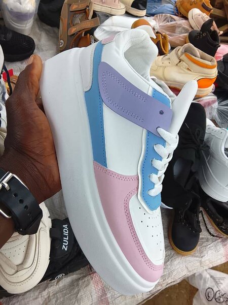 Sneakers multicolores tendance