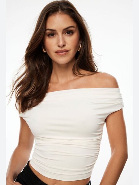 Top blanc épaules dénudées