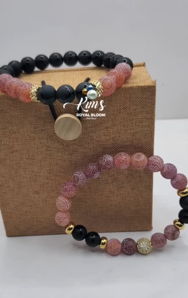 Bracelet with beaded gemstones