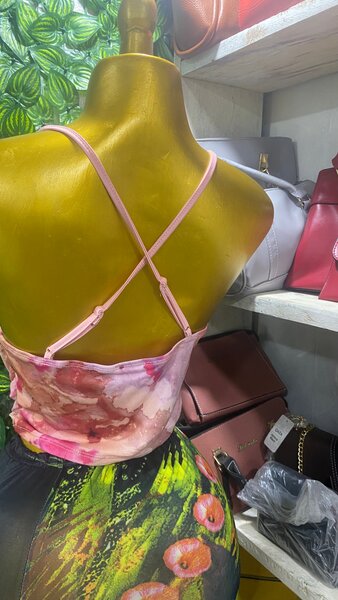 Haut dos nu aquarelle femme