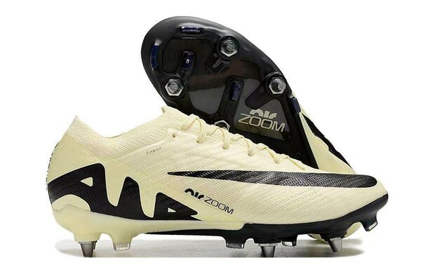 Chaussures de Foot crampon fer