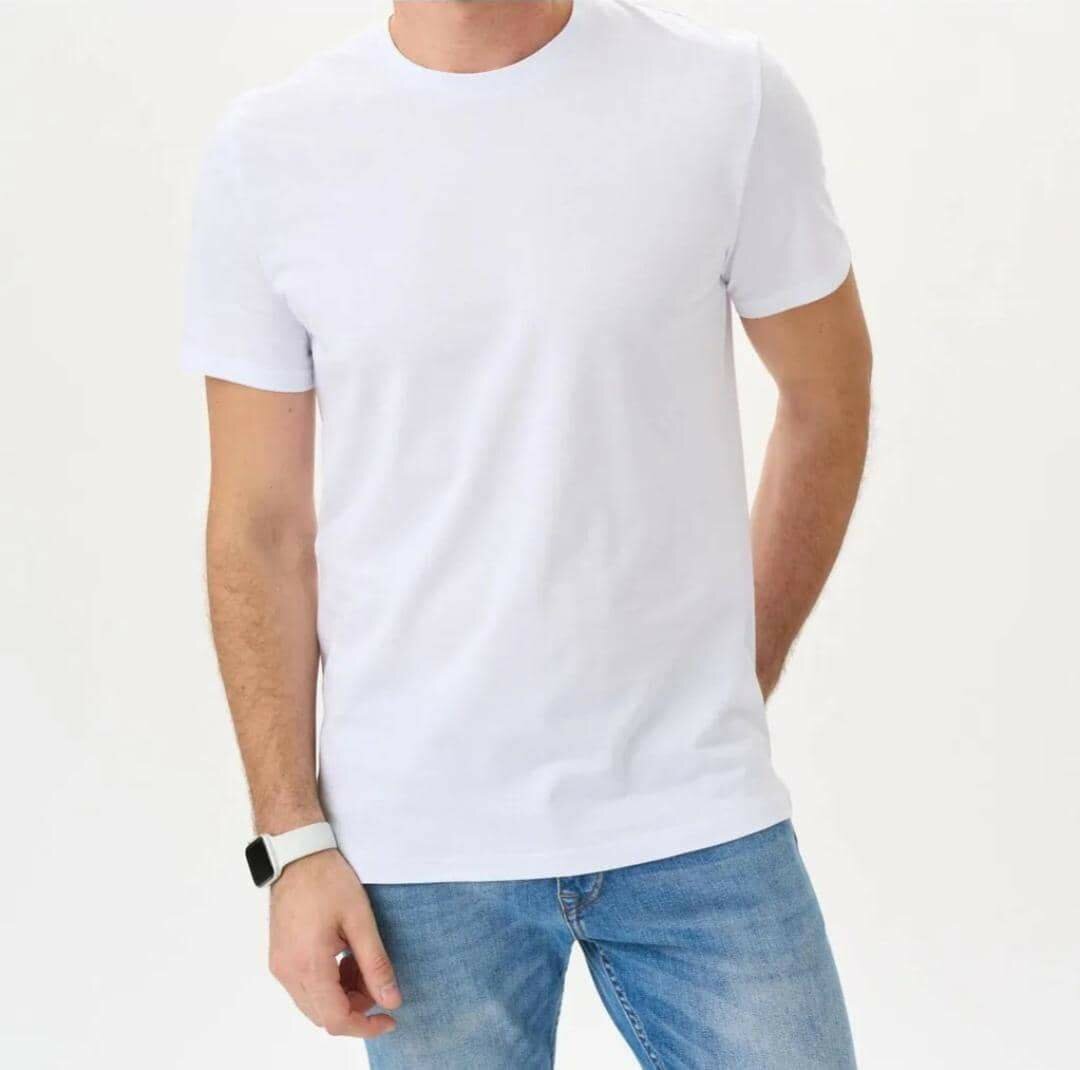 Футболки черные и белые