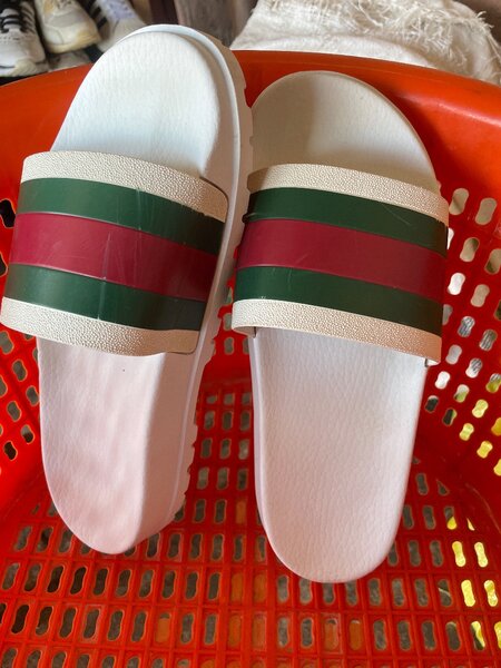 Gucci slide