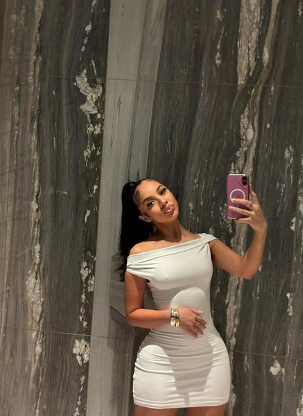 Robe blanche moulante élégante