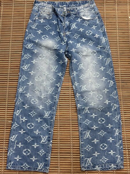 Jeans déchirés mode