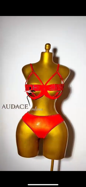 Lingerie sensuelle rouge