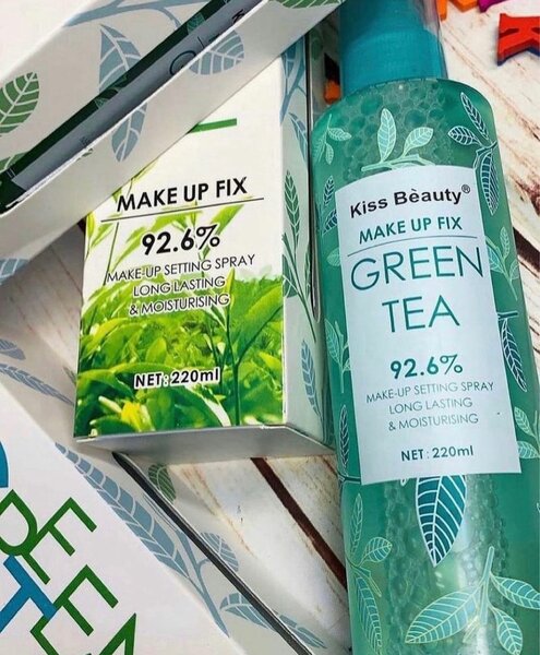 Makeup setting spray