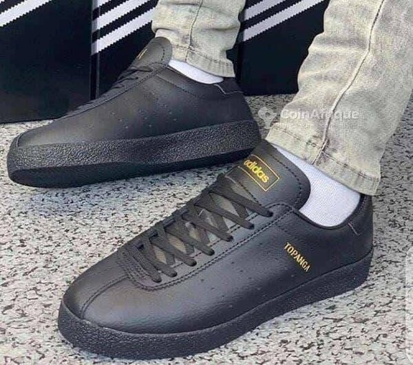 Adidas Topanga