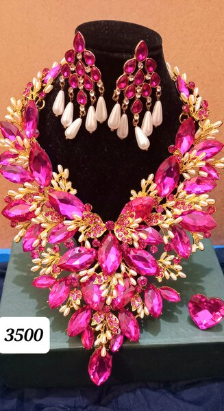 Zircon luxury necklace