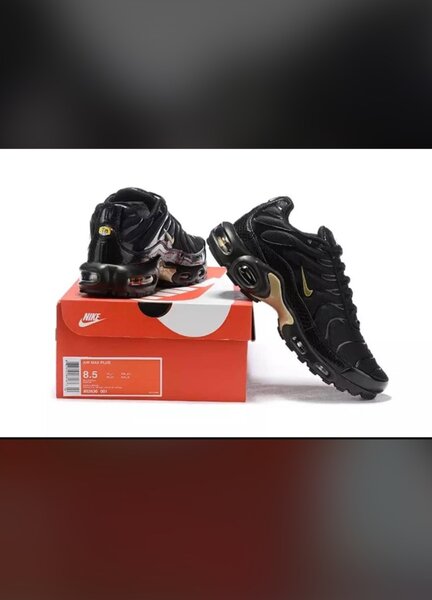 Baskets noires unisexes Nike