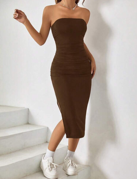 Robe fourreau sans bretelles