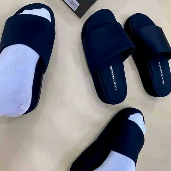 Tongs Noirs Confortables