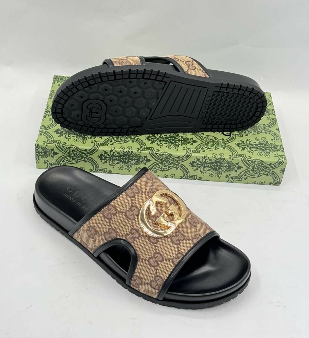 GUCCI SLIPPERS