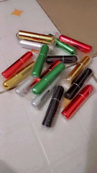 Ensemble de briquets rechargeables colorés