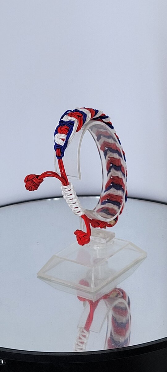 Bracelet tressé tricolore