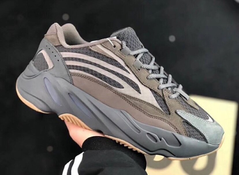Yeezy boost 700