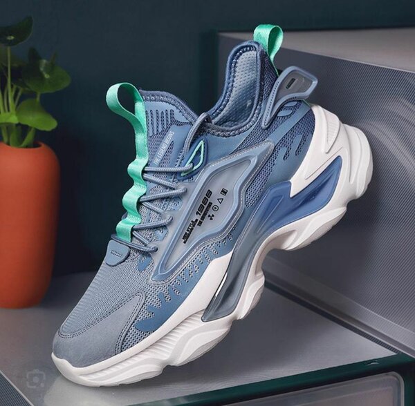 Baskets de sport modernes