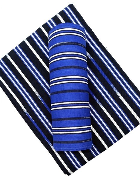 Lot de nappes rayées colorées