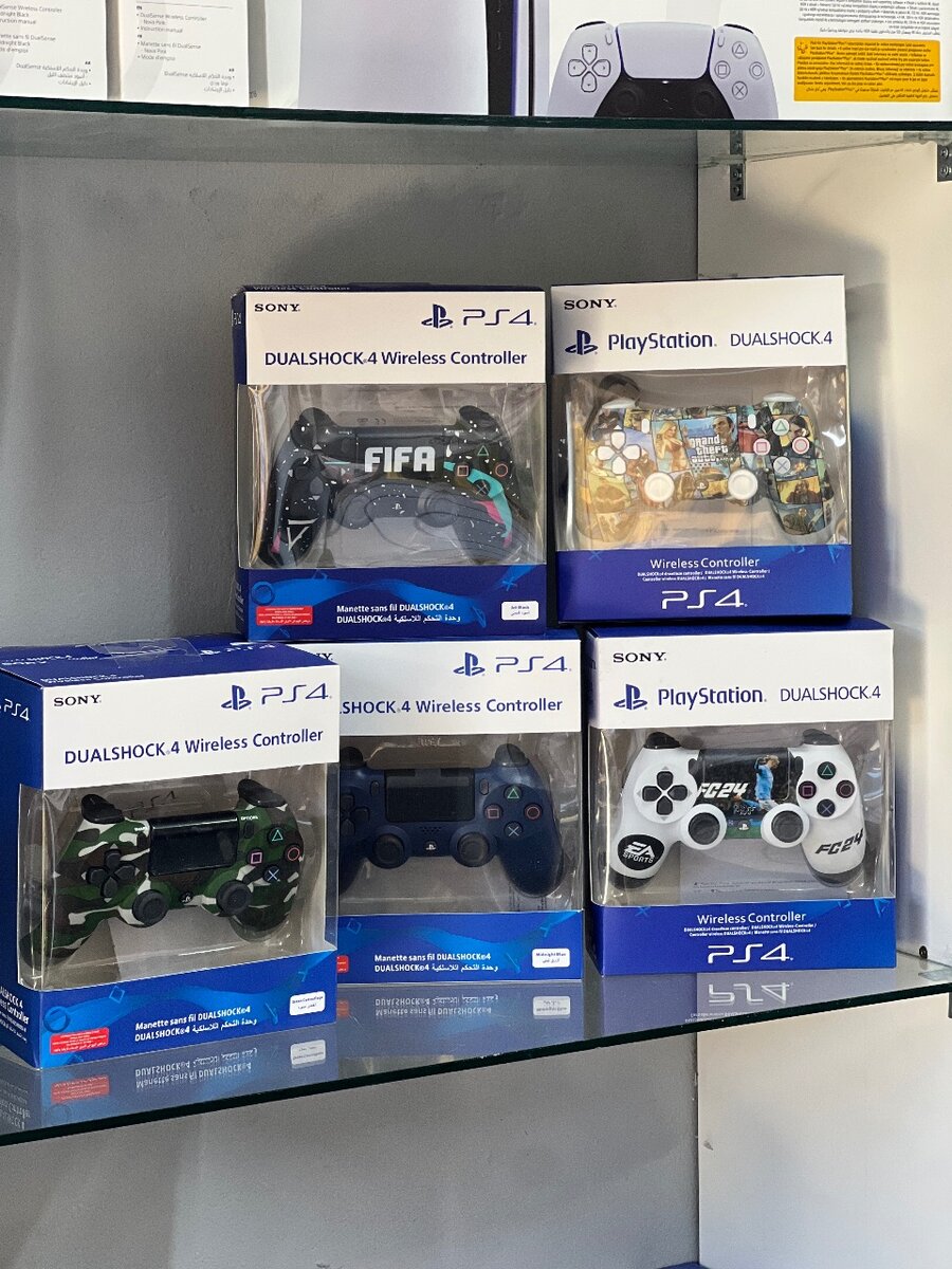 PS4 CONTROLLERS