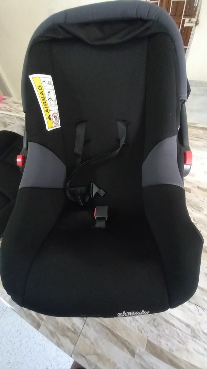 Infant car seat