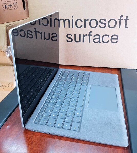 *SURFACE PRO LAPTOP 3 NEUF DANS CARTON*