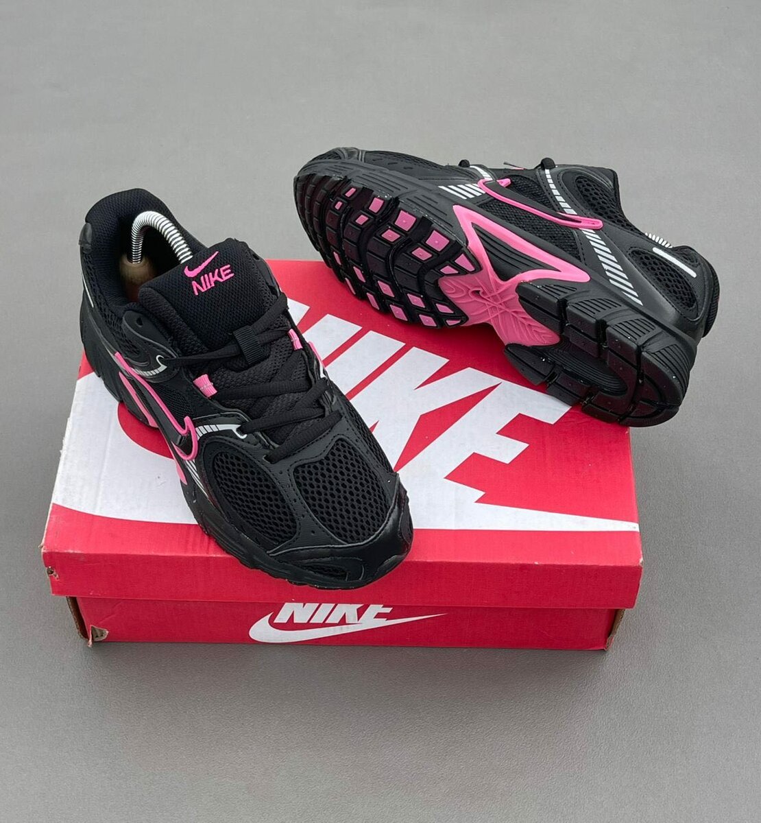 Nike Baskets Noir Rose Femme