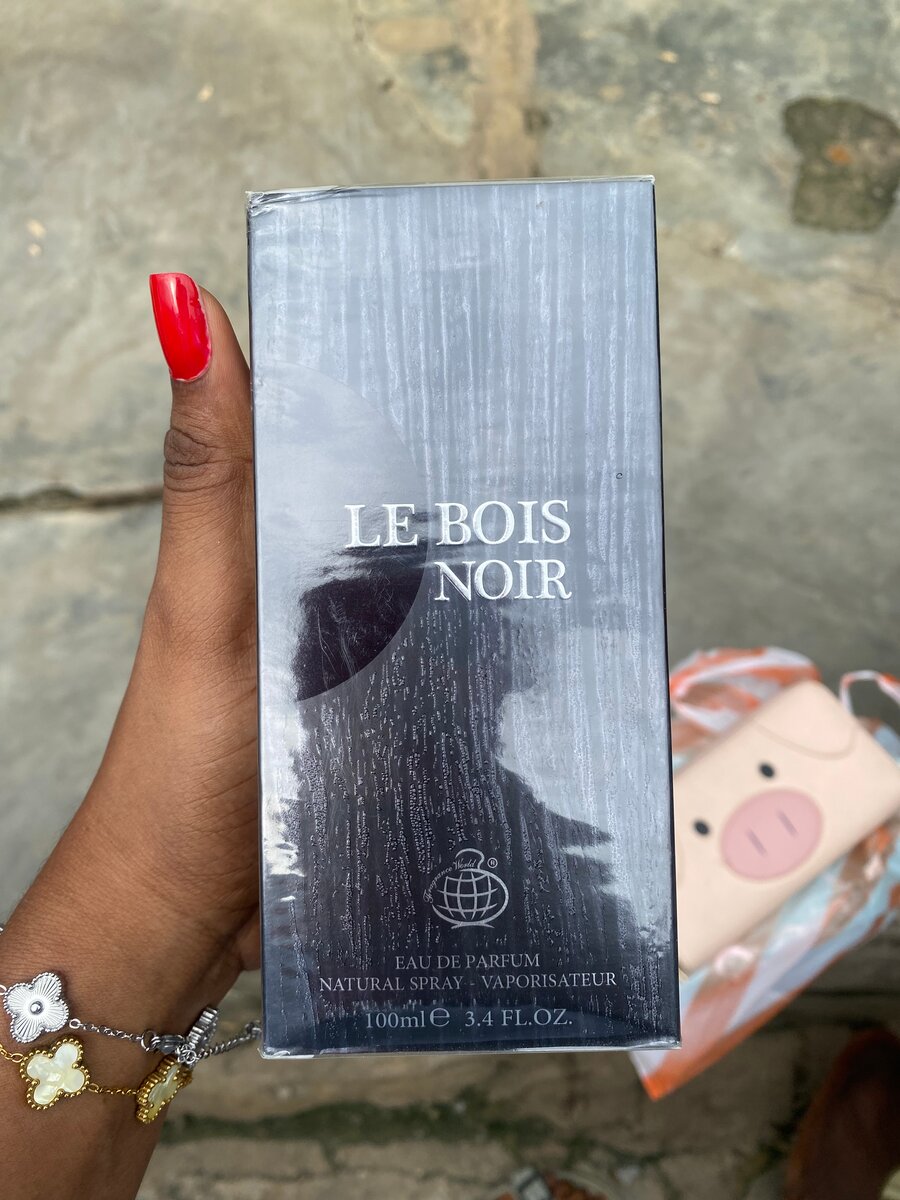 Le Bois Noir Eau de Parfum