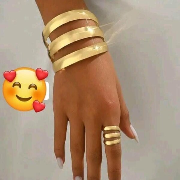 Ensemble bracelet et bague dorés