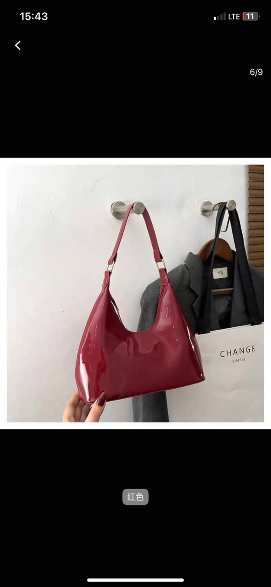 В наличии в черном и красном цвете Новые сумочки лаковые