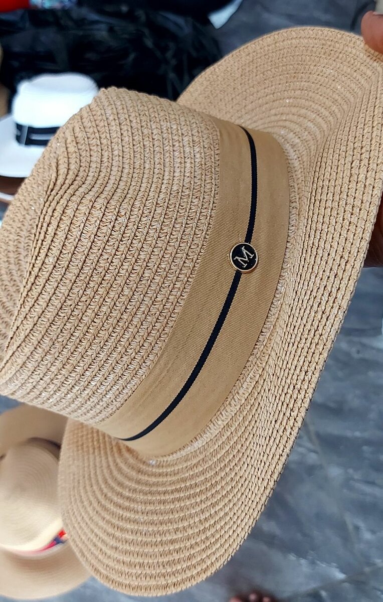 Chapeaux d'été en paille