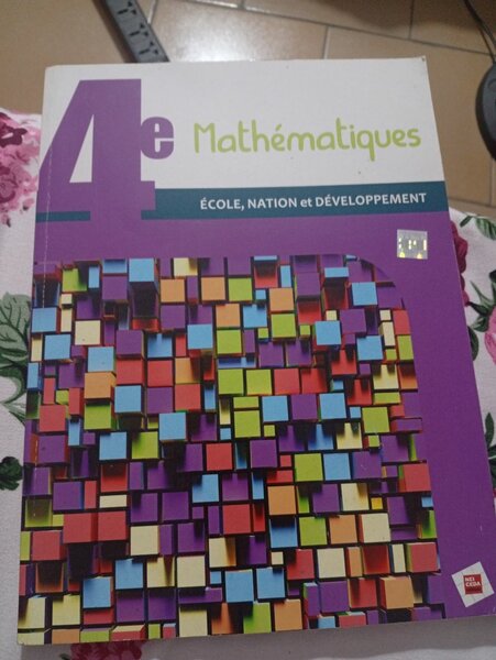 Livre de Mathématiques 4e