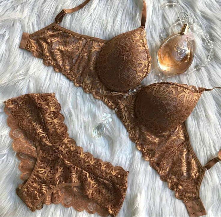 Ensemble de lingerie en dentelle